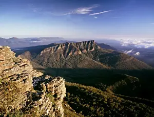 Grampians National Park Drucke: Redman Bluff - Mount William Range, Grampians National Park, Victoria, Australia JLR05002