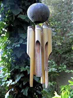 Garden Decorations Drucke: Wind Chime - in garden
