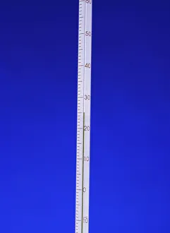 Bilder Datiert 8. August 2003: Alkoholthermometer