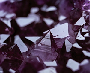 Violett-Amethyst-Kristalle