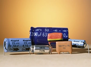 Electronic Components Drucke: Assorted capacitors