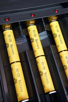 Industrial Power Supply Drucke: Batteries charging