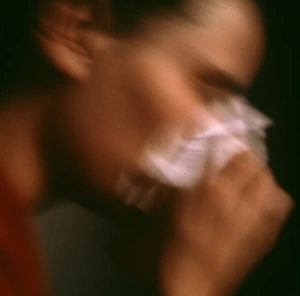 Common Cold Treatment Drucke: Blowing nose