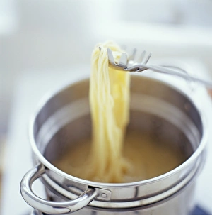 Spaghetti Cooking Drucke: Cooking spaghetti