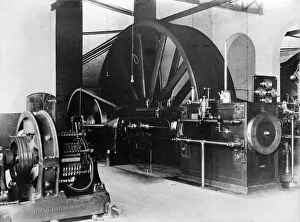 Drucke von Corliss-Dampfmaschine um 1900. Diese Ansicht zeigt den Drehstromgenerator und das Seiltreibwerk E Drucke: Korliss-Dampfmaschine, um 1900 C016 / 4584