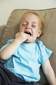 Child Learning Process Drucke: Crying boy