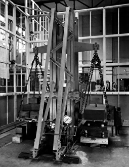 National Physical Laboratory Drucke: Deadweight machine, 1953