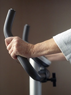 Fitness For Seniors Drucke: Eldery womans hands
