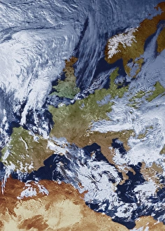 Drucke von Europa, farbige Satellitenbild. Norden ist oben. Wasser ist blau, Vegetation ist grün und trockene Landflächen sind braun und Wolken, Schnee und Eis sind weiß Bilder Datiert 2002 März: Europe
