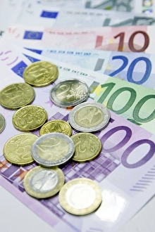 Euro Currency Drucke: Euros in notes and coins
