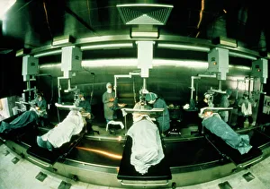 Bilder aus dem Jahr 2003: Augenoperation