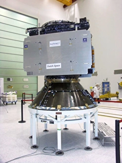 Drucke von Galileo Navigationssatellit wird vor dem Start vorbereitet. Dies ist GIOVE-A, der erste Testsatellit für das europäische Galileo-Satellitenavigationssystem Bilder Datiert 2007 März: Navigationsatellit Galilei