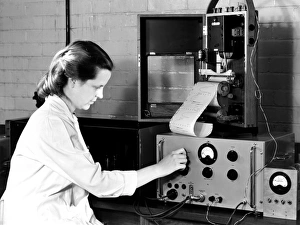 Drucke von Infrarot-Spektrometer Bilder Datiert 2008 September: Fernseher spektrum Infrarot, 1954