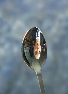 Bilder Datiert 18. Juli 2006: Unerwünschte Spiegelung im Löffel