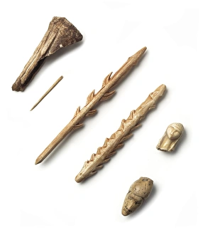 Ebenen und Knochenwerkzeuge, Obpalaolithikum C016/5026