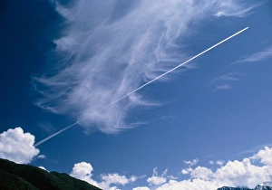 High Altitude Clouds Drucke: Jet contrail