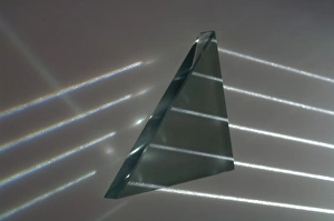 Refraction Of Light Drucke: Light rays and triangular prism