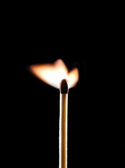 Burning Match Drucke: Lit match