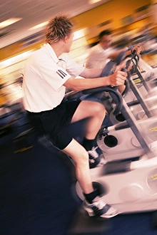 Male Fitness Drucke: Men exercising