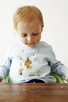 Child Development Stages Drucke: Messy child