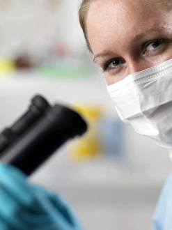 Laboratory Equipment Use Drucke: Microscope use