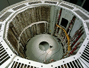Drucke von Der Minuteman ist ein NS-10Q-Raketenleitungssystem aus einer Minuteman ICBM (Interkontinentaler Ballistischer Rakete), die eine nukleargeladene Sprengkraft trug Bilder Datiert 2002 Juni: Minuteman