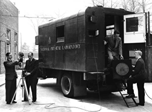 National Physical Laboratory UK Drucke: Mobile physics laboratory