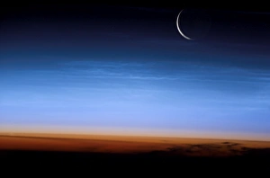 International Space Station Photos Drucke: Noctilucent clouds