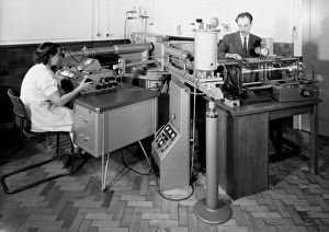 National Physical Laboratory UK Drucke: One-metre interference comparator, 1963