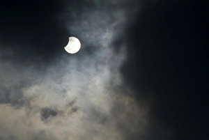 Eclipse Photography Drucke: Partial solar eclipse