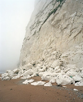 Chalk Cliffs Drucke: Rock fall at chalk cliffs