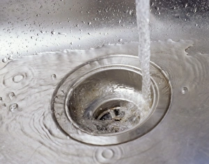 Clean Drinking Water Source Drucke: Running water
