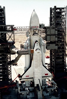 Space Shuttle Drucke: Russischer Buran-Raumfahrzeug auf dem Startplatz