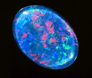 Drucke von Opalein: Ein Stück blau-iridischer Opale Bilder Datiert 2002 September: Ein einzelnes blauvollkommenes Opalstück