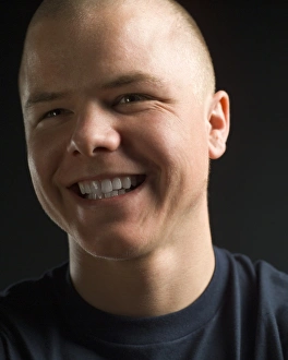 Smiling Man Drucke: Smiling man