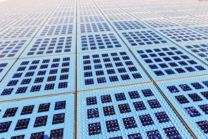 Renewable Energy Systems Drucke: Solar cladding F008 / 2075