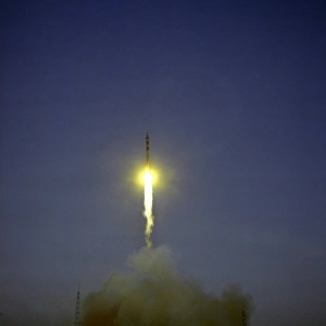 Baikonur Cosmodrome Launch Site Drucke: Soyuz 13 rocket launch