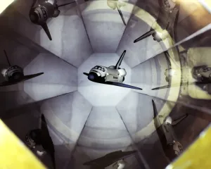 Bilder vom 11. August 2009: Raketenmodell für den Weltraum-Schuttle, Windtunnel-Test