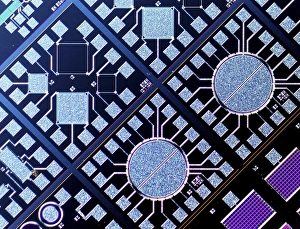 Light Micrograph Images Drucke: Surface of microchip, light micrograph C018 / 6399