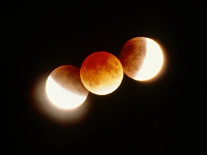 Planetary Science Images Drucke: Time-lapse photograph of partial lunar eclipse