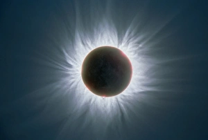Sun Moon Alignment Drucke: Total solar eclipse with corona