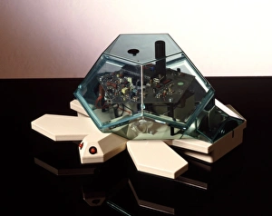 Bilder Datiert 18. Oktober 2004: Schildkrötenrobot