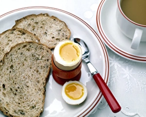 Breakfast Foods Drucke: View of a healthy breakfast of egg, bread and tea