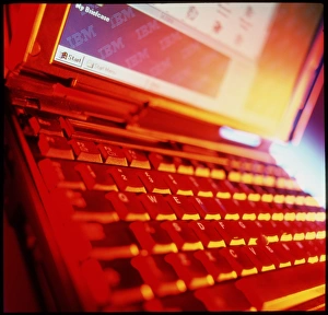 Laptop Computer Drucke: View of a laptop computer keyboard and screen