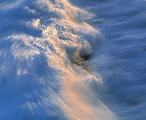 Wave Crashing Rock Drucke: Wave striking rock