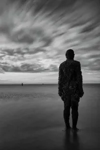 Bildhauerei Drucke: England, Merseyside, Antony Gormley Another Place