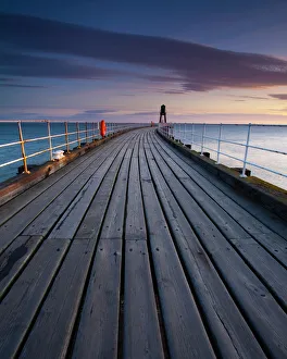 England, Nord-Yorkshire, Whitby. Einer der Haupteingänge des Whitsburger Hafens am Morgen