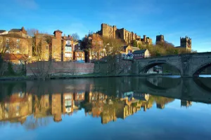 Grafschaft Durham Drucke: England, Grafschaft Durham, Stadt Durham. Brücke über den Fluss Wear in der Stadt Durham
