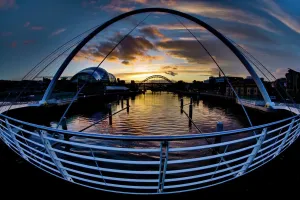 Nordirland Drucke: Die Gateshead-Millenniumbrücke