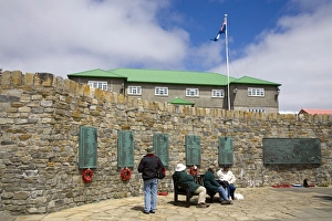 Falklandinseln Drucke: Der Denkmal für den Krieg 1982 im Port Stanley auf den Falklandinseln (Isla Malvinas)